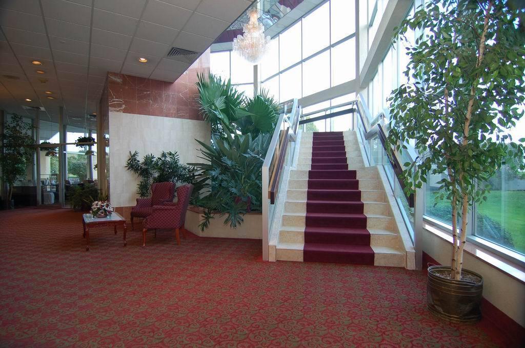 Quality Inn & Conference Center Maple Shade Exterior foto